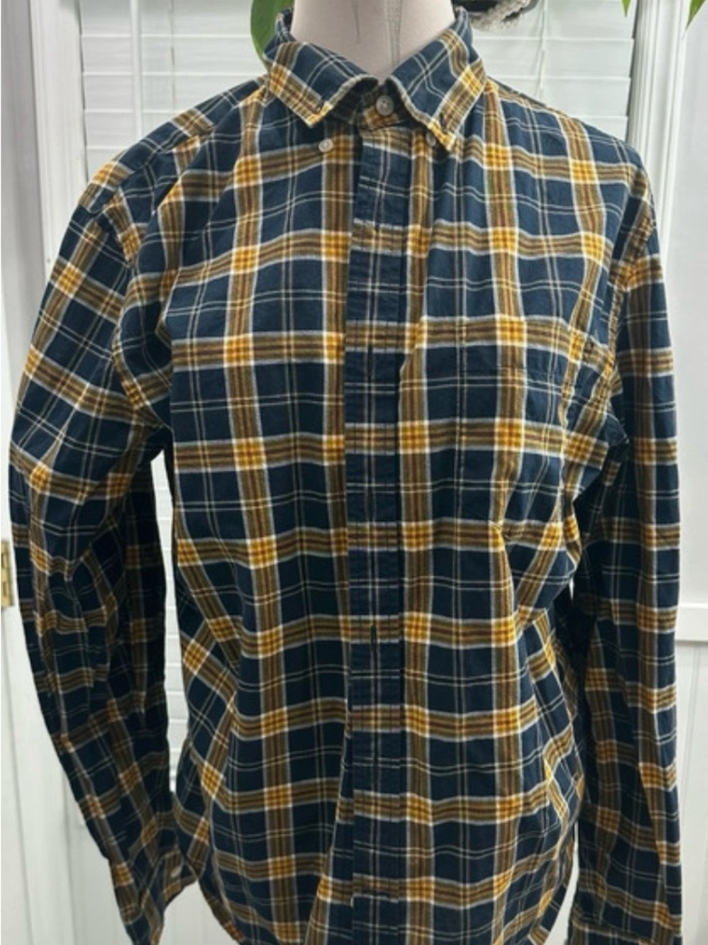 Banana Republic Men's Navy and Mustard Plaid Button-Up Shirt